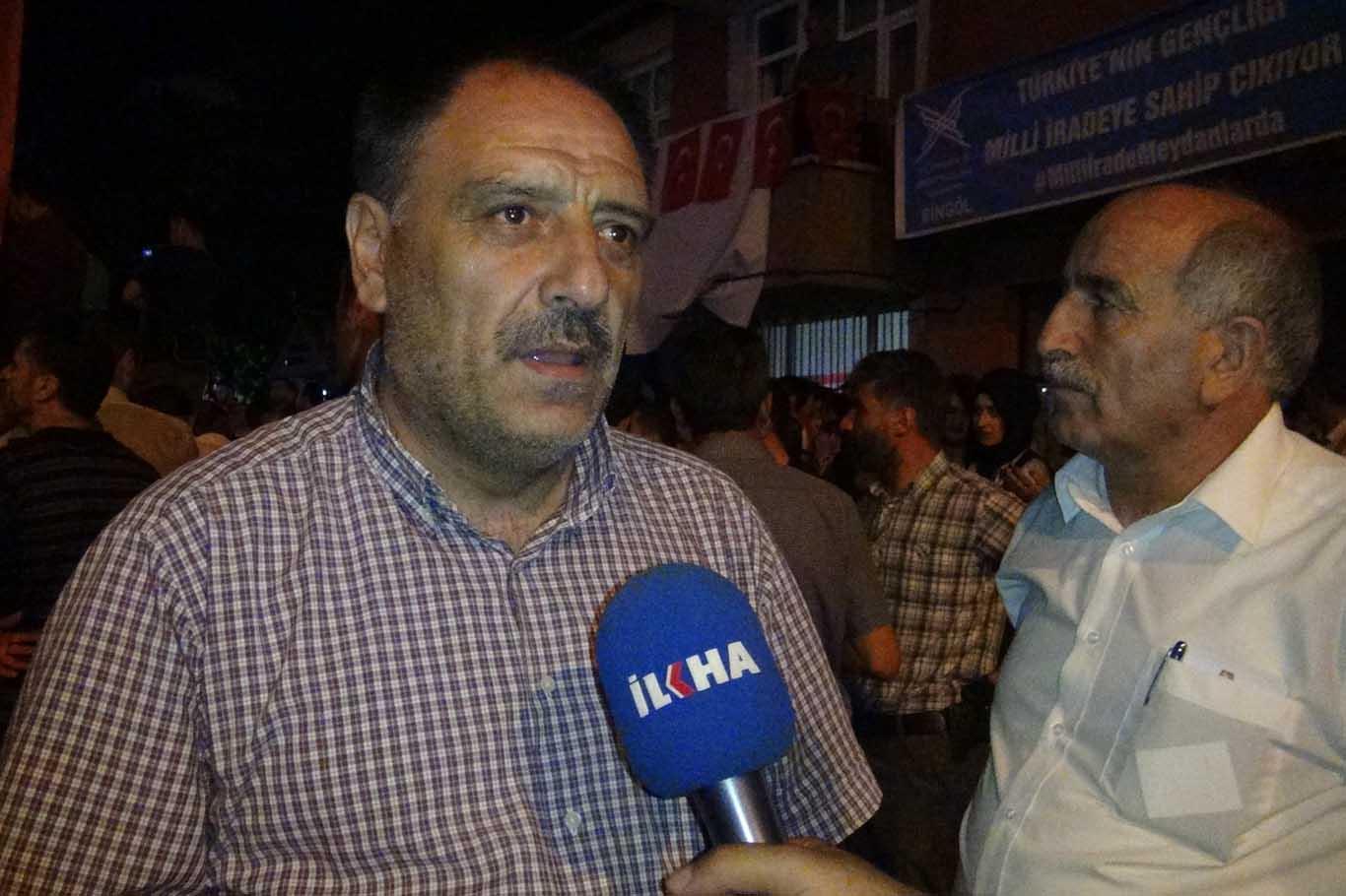 “Darbecilerin hiçbir kutsalı yoktur” “Darbecilerin hiçbir kutsalı yoktur”
